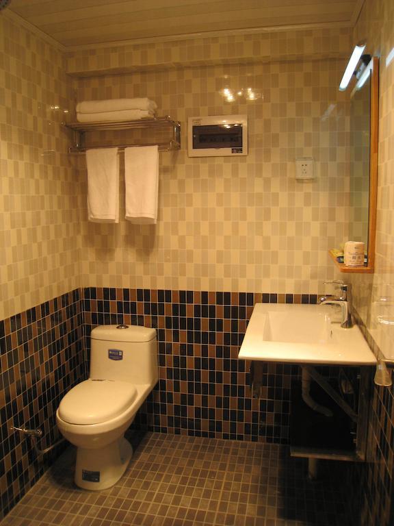 Chun Tian Hui Gu Holiday Hotel Kunming Kamer foto