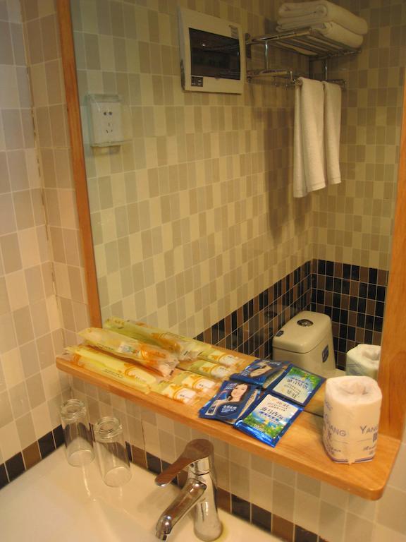 Chun Tian Hui Gu Holiday Hotel Kunming Kamer foto