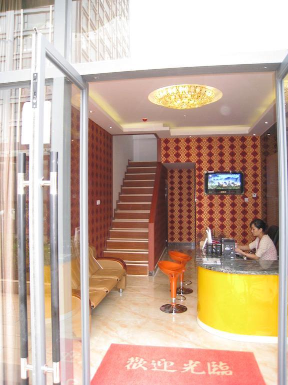 Chun Tian Hui Gu Holiday Hotel Kunming Buitenkant foto
